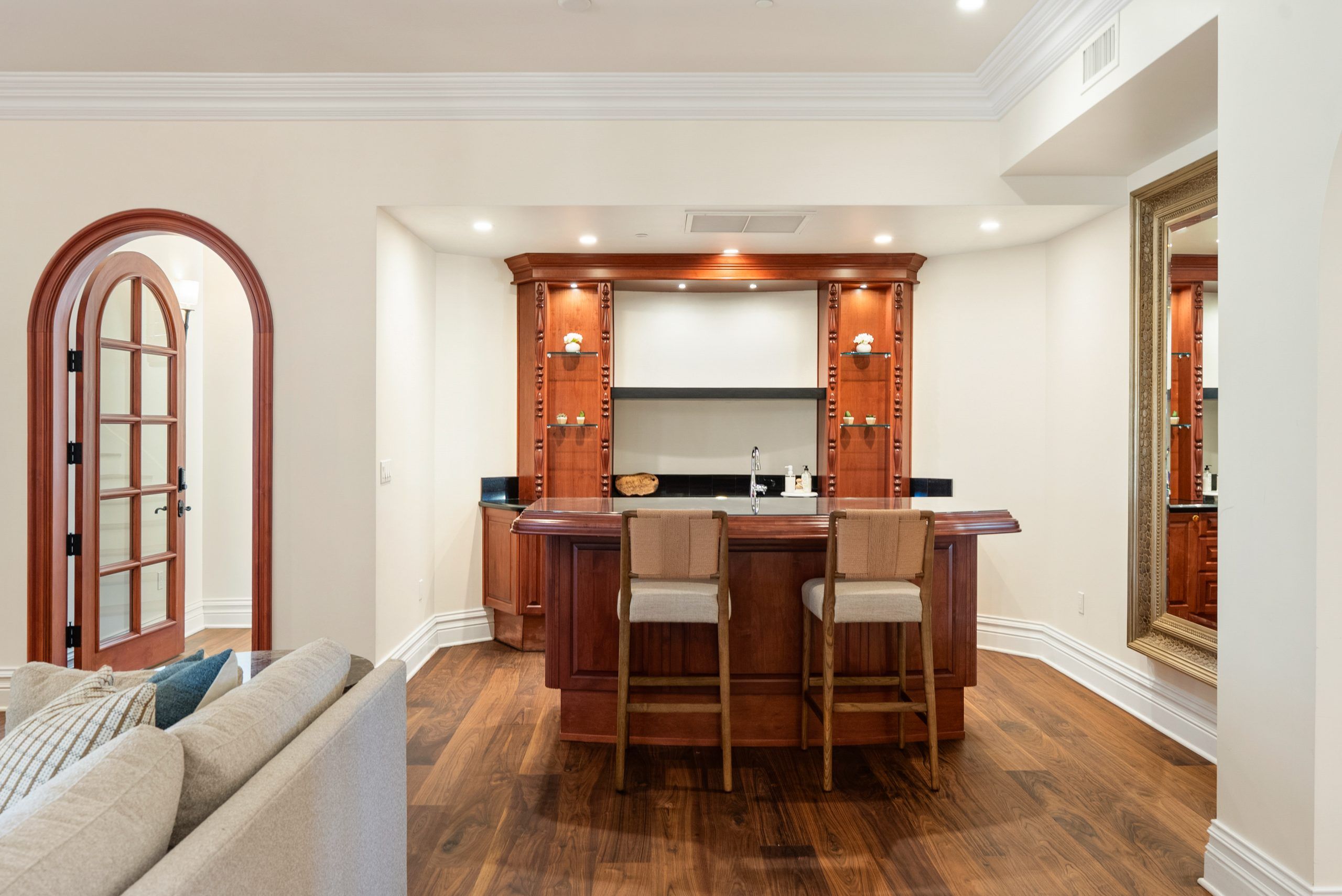 West Villa downstairs wet bar