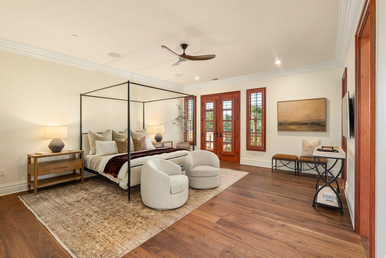 East Villa upstairs bedroom suite