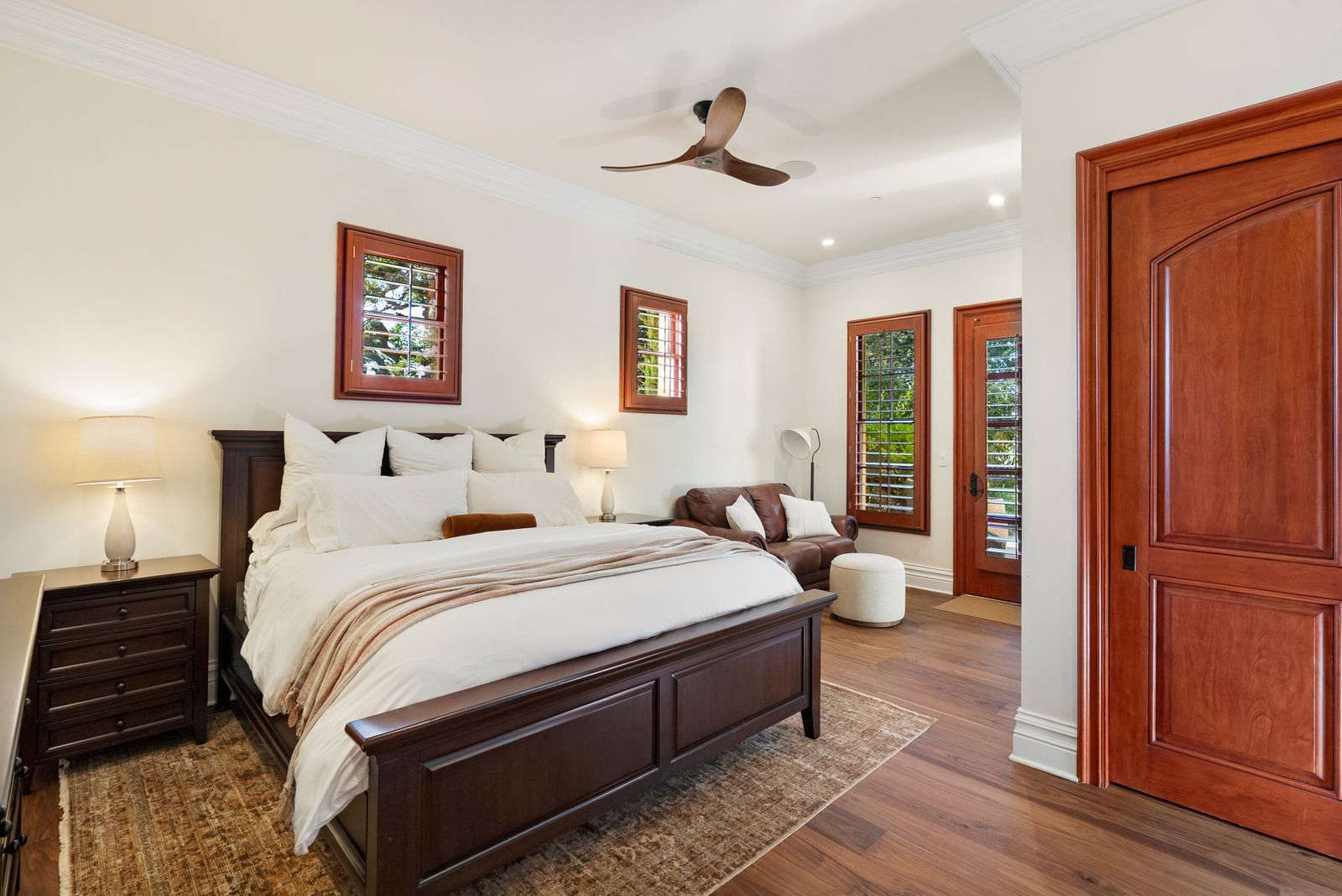 West Villa downstairs king bedroom