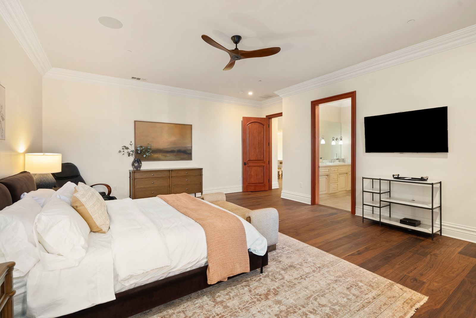 West Villa upstairs bedroom
